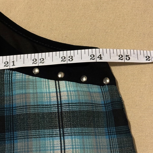Torrid | Bluegreen and Black Plaid Studded Scoop Neck Top | Size 2 - Picture 5 of 10